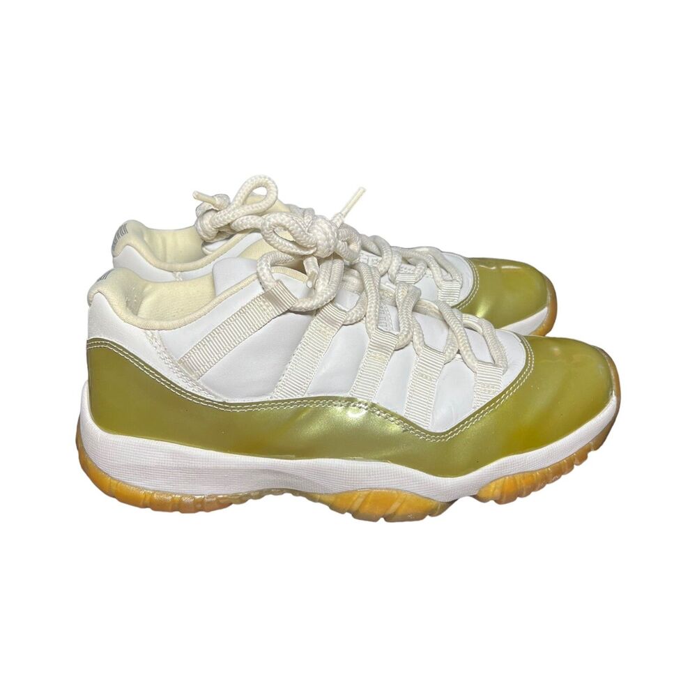 Nike Air Jordan XI Retro Silver Low Shoes Rare 2001 Womens Size 8 (833001-102)